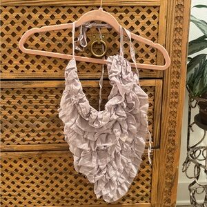 Magnolia Pearl Jabot